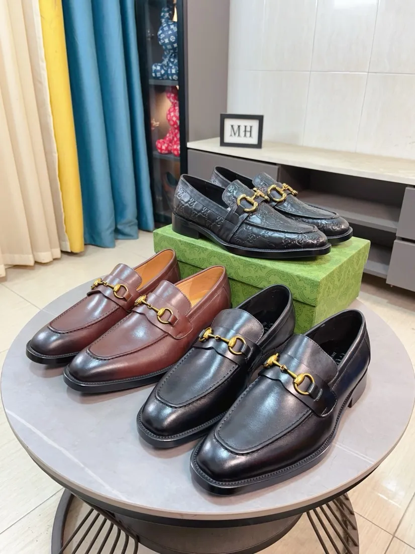 Factory price 500🌹🌹 [GUCCI Gucci] A new style of formal men's leather shoes is coming~ The original quality upper is made of cowhide imported from Italy + soft and delicate leather, comfortable and soft first-layer cowhide lining, rubber wear-resistant outsole, the shoe shape is dignified and domineering, and the luxury charm cannot be concealed! The natural and free nouveau riche leads the trend. Code number: 38-44